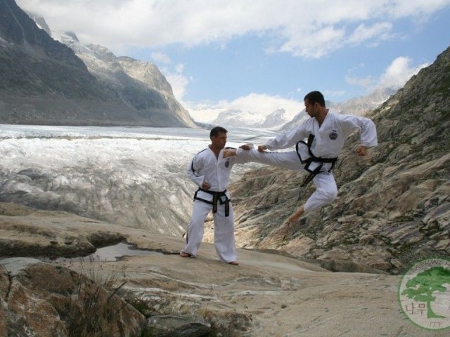 TKD Kemp Švýcarsko červen 2011